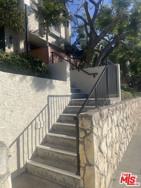 11260 Overland Avenue, 2D photo 2