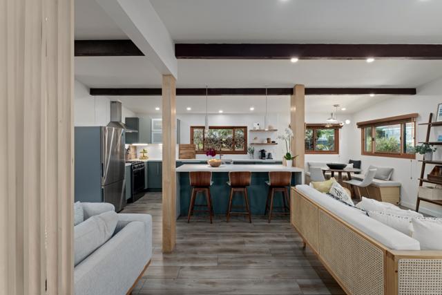 Detail Gallery Image 8 of 42 For 1011 13 Neptune Ave, Encinitas,  CA 92024 - 3 Beds | 3/1 Baths