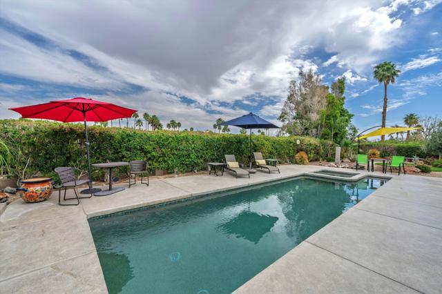 73112 Bel Air, Palm Desert CA: https://media.crmls.org/mediaz/5b3777d2-c941-4e4d-b110-9f97062b343a.jpg