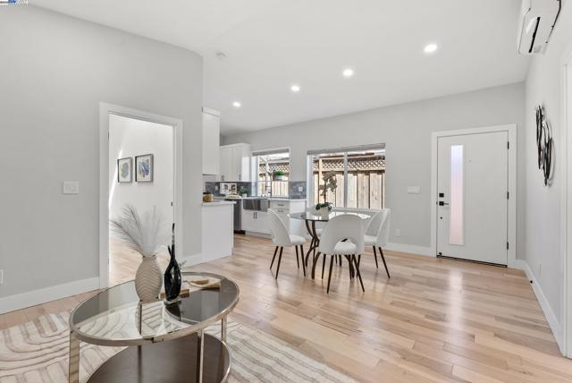 12763 Camrose Ave, Saratoga CA: https://media.crmls.org/mediaz/5b3992eb-bde4-4efb-bd17-fe963b833d25.jpg