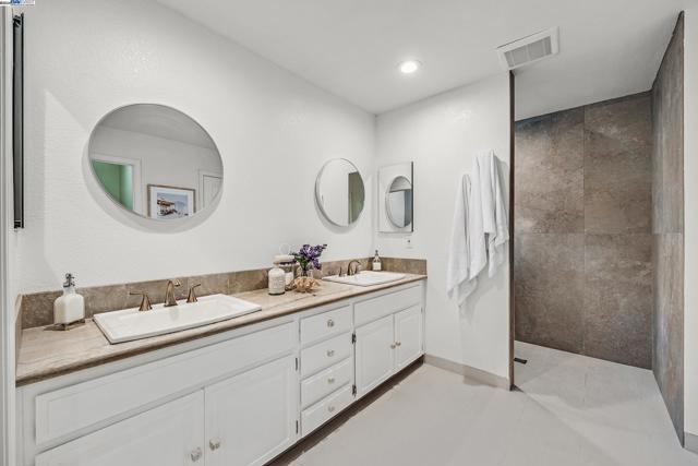 Image 26 of 59 For 7828 Foothill Knolls Dr