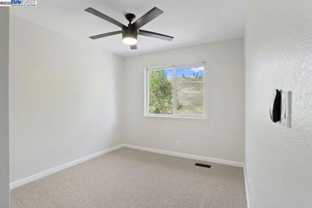 1048 Spring Valley Cmn, Livermore CA: https://media.crmls.org/mediaz/5b3aa4a3-1330-443f-b5a6-255ec6fdc69f.jpg