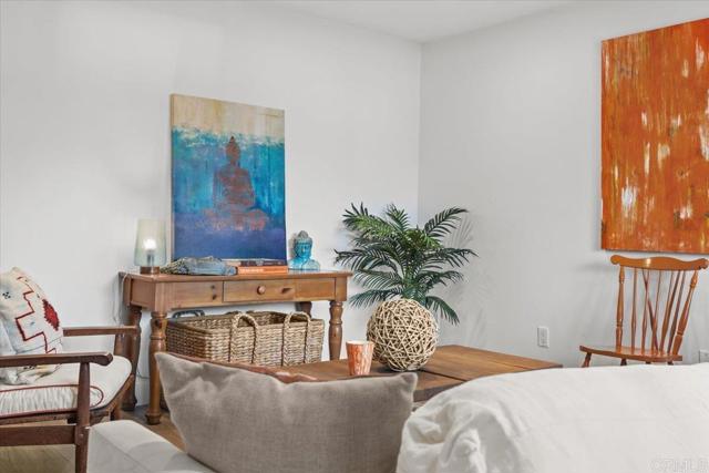 Detail Gallery Image 7 of 26 For 2715 Camino Del Mar, Del Mar,  CA 92014 - 2 Beds | 2 Baths