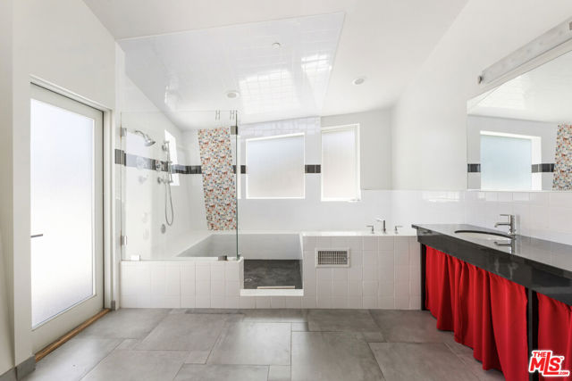 1801 Baxter Street, Los Angeles CA: https://media.crmls.org/mediaz/5b3c9294-accd-4c8d-86d6-5eee8cda9026.jpg