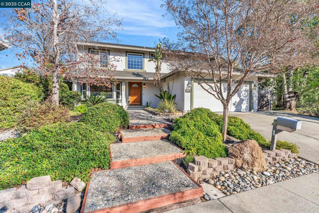 1242 Morning Glory Dr