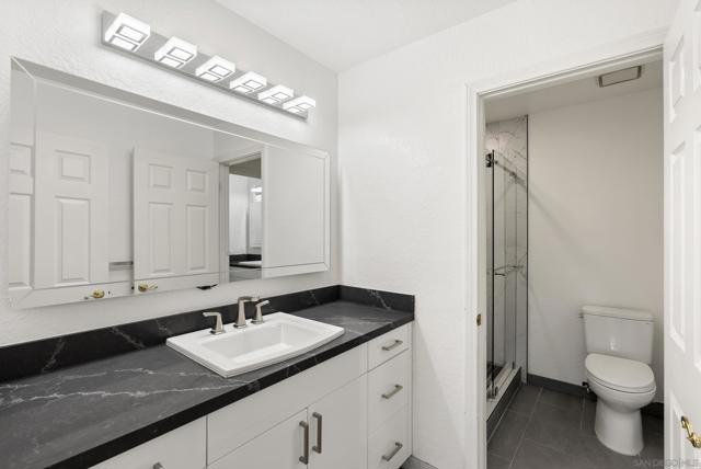 6518 Monte Fuego, Rancho Santa Fe CA: https://media.crmls.org/mediaz/5b3d402e-a28a-418d-81ef-325ed6f8262e.jpg