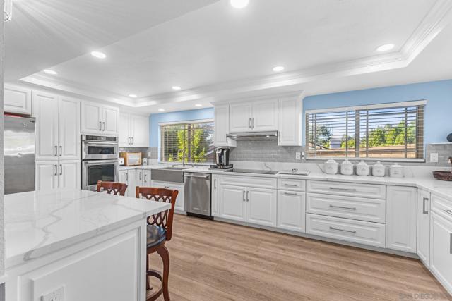 1363 Timberpond Dr, El Cajon CA: https://media.crmls.org/mediaz/5b3d725c-a845-4a06-aeec-07cbe1e2ef5c.jpg