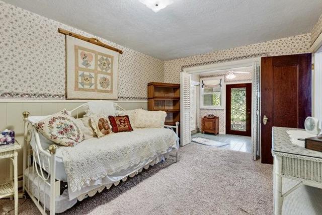 610 San Felipe Road, Gilroy CA: https://media.crmls.org/mediaz/5b3ddc04-4549-4df8-9b88-63ae3a218ce1.jpg