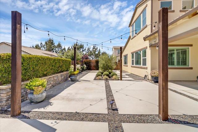 586 Braden Way, Marina CA: https://media.crmls.org/mediaz/5b3eaf77-c5df-4d2e-bd9f-784503c93338.jpg