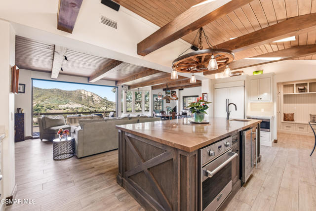 356 E Carlisle Road, Thousand Oaks CA: https://media.crmls.org/mediaz/5b40b70b-acaa-43d3-8795-9790273e623f.jpg
