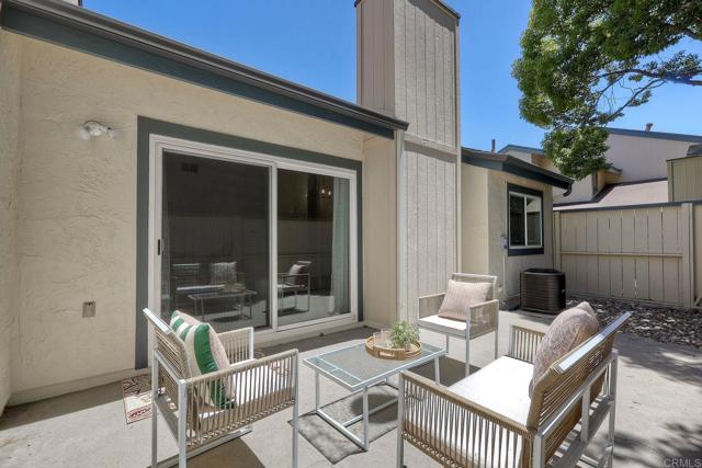 232 Cerco Rosado, San Marcos CA: https://media.crmls.org/mediaz/5b41824b-1e55-406e-b983-fcbb96a6e040.jpg