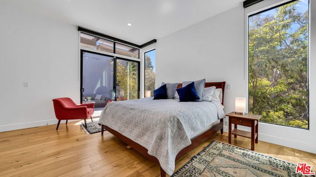 2461 Crest View Drive, Los Angeles CA: https://media.crmls.org/mediaz/5b432a64-7676-45d4-bc1e-31013673afda.jpg