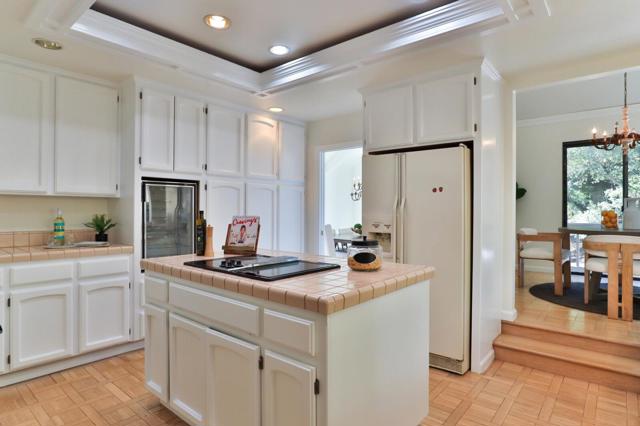 16669 Walter Breton Drive, Morgan Hill CA: https://media.crmls.org/mediaz/5b43faee-5df4-4425-a43b-c4dc7f841fa0.jpg