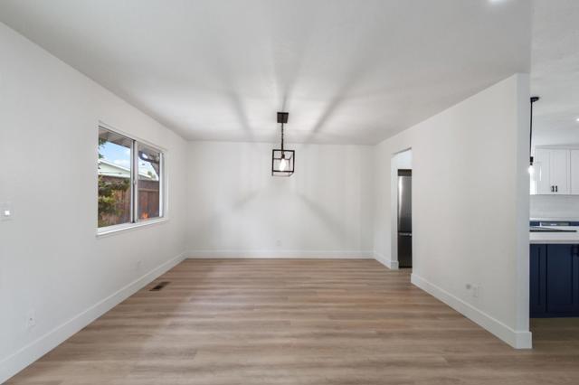 16 Melwood Court, Watsonville CA: https://media.crmls.org/mediaz/5b441eb1-b2a5-4947-bcfb-65fb0b55ca58.jpg