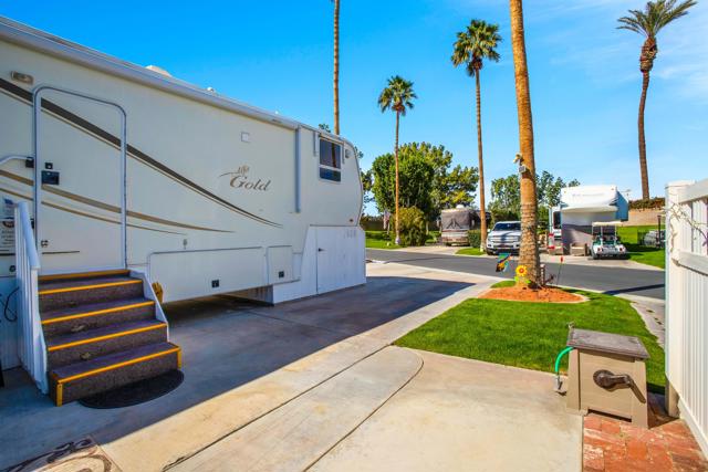 69411 Ramon Rd #463, Cathedral City CA: https://media.crmls.org/mediaz/5b446c01-3874-4454-b93e-ae7586667377.jpg