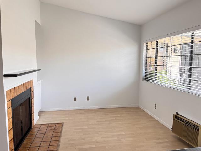 1435 Essex, San Diego CA: https://media.crmls.org/mediaz/5b450a53-efb9-4f50-be83-3bedeb47eb54.jpg