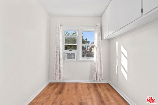 2941 Motor Avenue, Los Angeles CA: https://media.crmls.org/mediaz/5b45fe22-21d6-438e-b849-90ea662b46fb.jpg