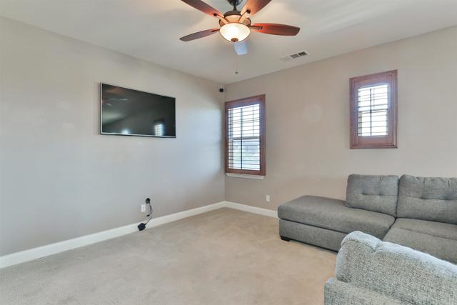 1932 Corte Cantanta, Chula Vista CA: https://media.crmls.org/mediaz/5b4655c6-8465-4fc6-b6c5-8e1801db446c.jpg
