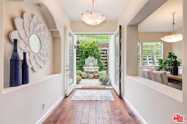 2048 Palisades Drive photo 4