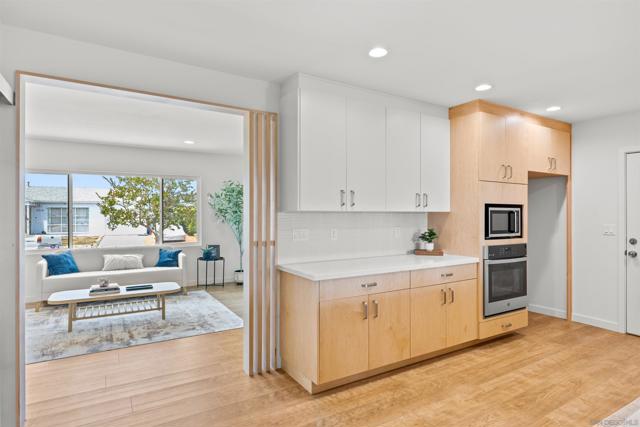 3115 Geronimo, San Diego CA: https://media.crmls.org/mediaz/5b484e9e-2491-4ff2-9958-9daa7639cd64.jpg