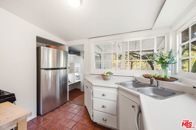 21849 Canon Drive photo 20