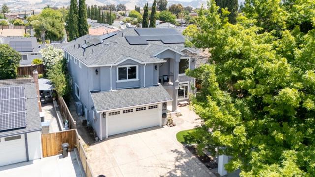 2054 Cranworth Circle, San Jose CA: https://media.crmls.org/mediaz/5b4862e6-a7d9-4d88-a51d-307b4d164842.jpg