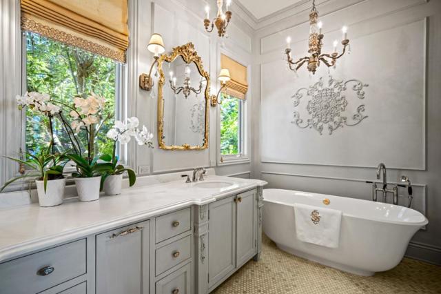 3930 Via Mar Monte, Carmel CA: https://media.crmls.org/mediaz/5b48ebe6-d275-4637-bdb6-d23b696782e3.jpg