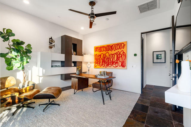 335 Patel Place, Palm Springs CA: https://media.crmls.org/mediaz/5b492046-bfe7-4243-87ec-a6ff8196d261.jpg