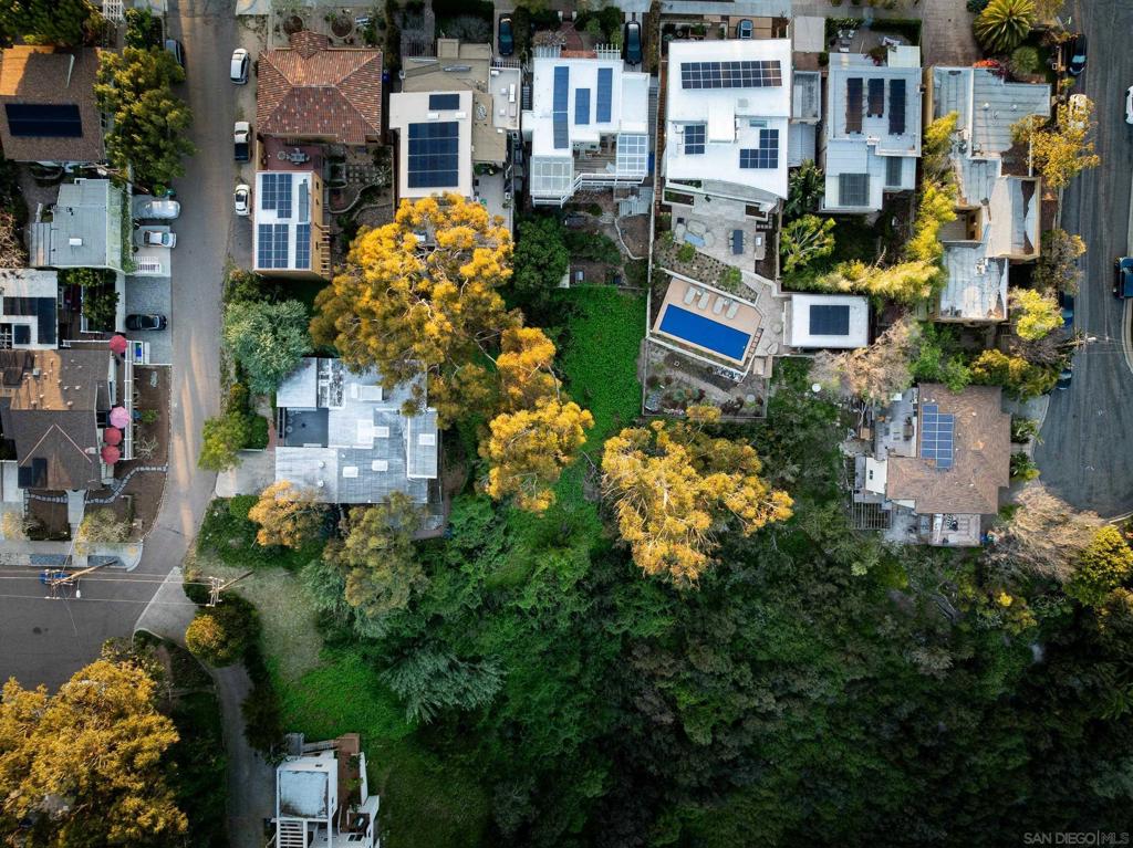 720 W Montecito Way - photo 6