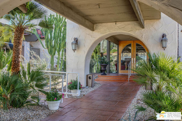64670 Pinehurst Circle, Desert Hot Springs CA: https://media.crmls.org/mediaz/5b49b434-b310-4790-b64c-3a6375f190ed.jpg