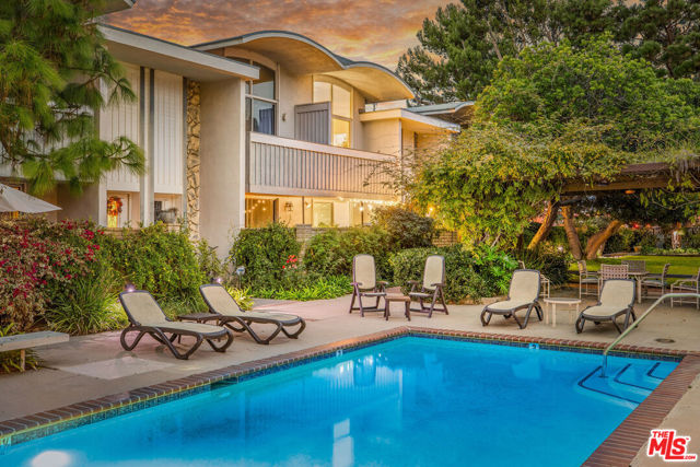 4804 La Villa Marina, Marina del Rey CA: https://media.crmls.org/mediaz/5b49c89c-d3f3-4643-b23a-365de273f4d1.jpg