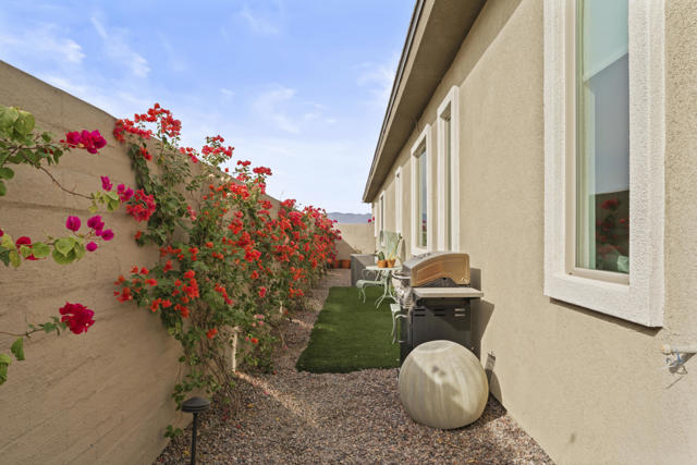 80 Zinfandel, Rancho Mirage CA: https://media.crmls.org/mediaz/5b4a34ca-b173-4ccc-97a3-cb29793999a3.jpg