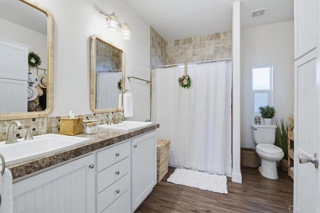 200 N El Camino Real, Oceanside CA: https://media.crmls.org/mediaz/5b4a47b4-323a-4cfb-a4c0-71dffab6f7de.jpg