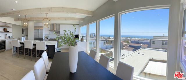 1637 MONTEREY Boulevard, Hermosa Beach, California 90254, 3 Bedrooms Bedrooms, ,1 BathroomBathrooms,Residential,Sold,MONTEREY,22169049