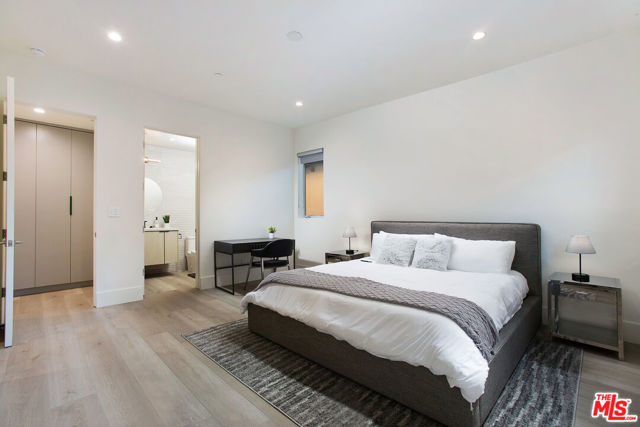 6066 Saturn Street, Los Angeles CA: https://media.crmls.org/mediaz/5b4b947b-f802-4b04-82c0-622ab229e44d.jpg