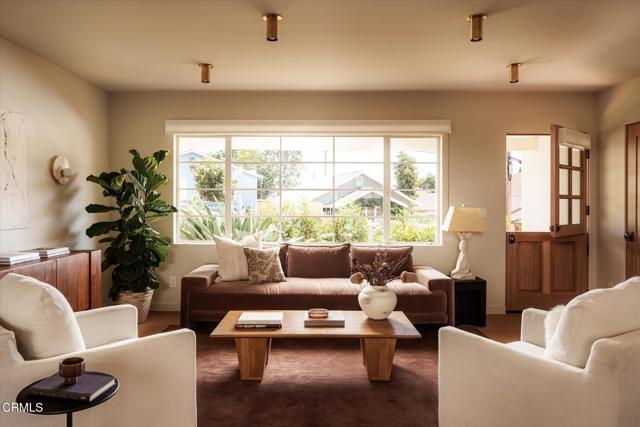 3029 isabel dr Drive, Los Angeles CA: https://media.crmls.org/mediaz/5b4be1ee-b5a0-4136-b0ef-99a1f1c0ff72.jpg