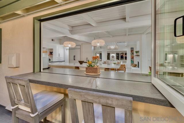 15035 El Camino Real, Del Mar CA: https://media.crmls.org/mediaz/5b4c0fbe-3c14-4373-8120-dcbcdd38942d.jpg