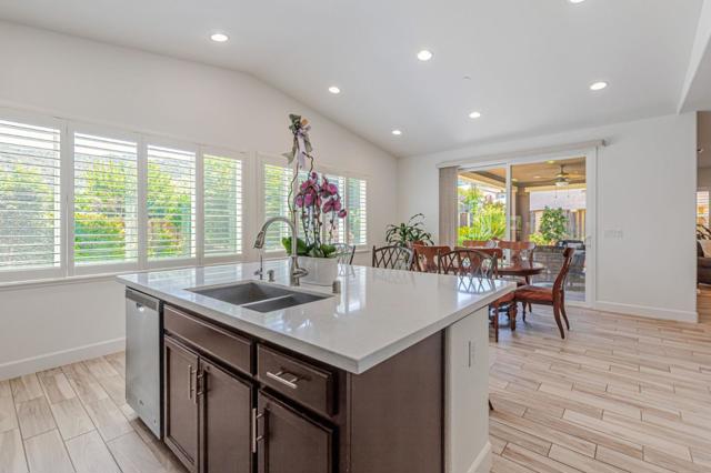 1188 Viognier Way, Gilroy CA: https://media.crmls.org/mediaz/5b4e25a8-ba95-49fb-8859-5842c7274ca5.jpg