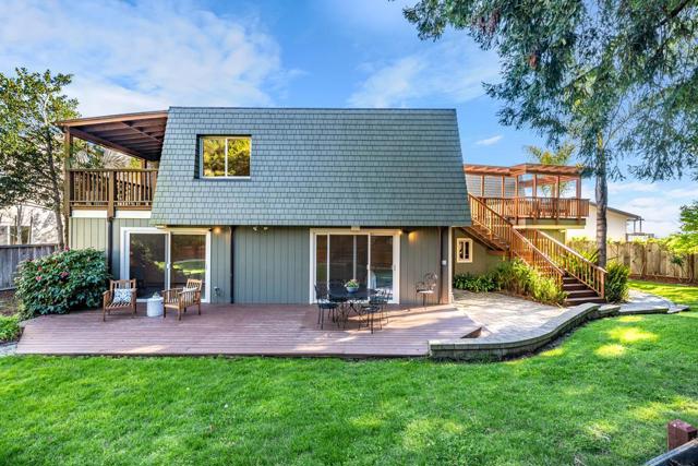 207 Driftwood Court, Aptos CA: https://media.crmls.org/mediaz/5b4f1c16-5e76-4747-8f94-dae4c535eaa2.jpg