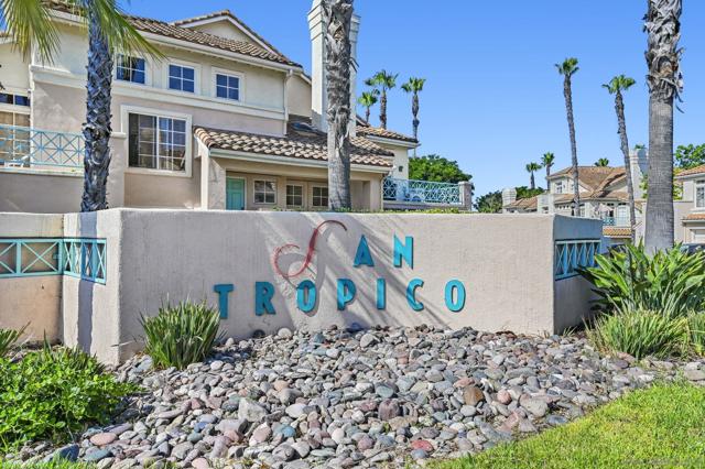 12662 Springbrook Dr, San Diego CA: https://media.crmls.org/mediaz/5b4fdc9c-17da-4638-b10f-42ad76c477bb.jpg