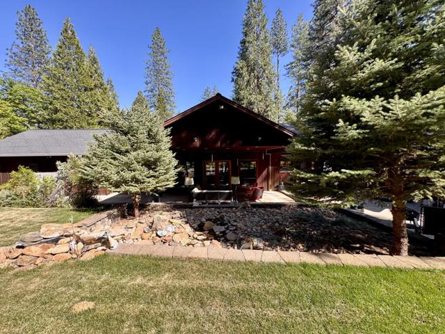 14543 Kathy Lane, Pioneer CA: https://media.crmls.org/mediaz/5b50ceaa-2335-439d-8c17-e84a1e7cb8d6.jpg