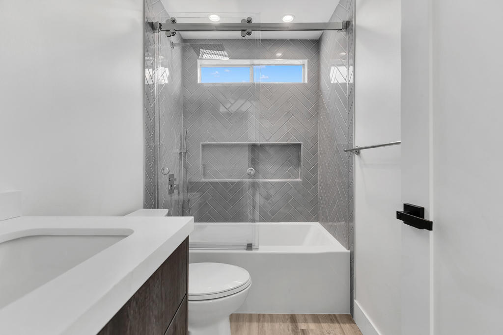 MLS #219131300DA image #33