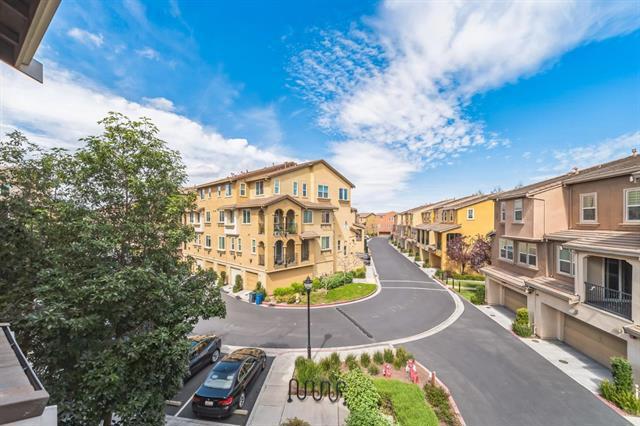 276 Currlin Circle, Milpitas CA: https://media.crmls.org/mediaz/5b52a45d-aa8c-4db8-9f0d-57144f5256e1.jpg