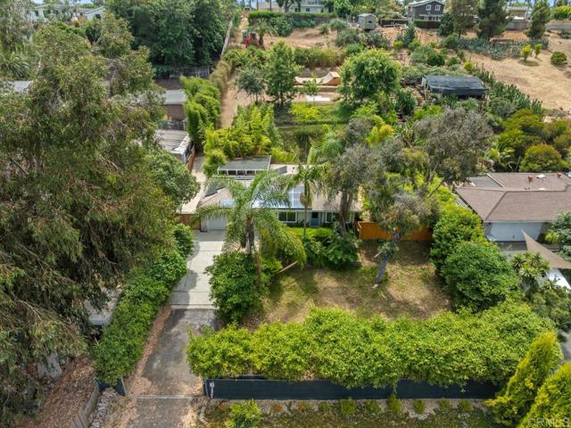1374 Orpheus Ave, Encinitas CA: https://media.crmls.org/mediaz/5b535787-671d-4166-8feb-b6812cad7676.jpg
