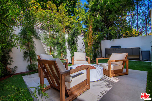 1623 S Bedford Street, Los Angeles CA: https://media.crmls.org/mediaz/5b53c454-0c25-49ae-95e7-38b5e688ad0a.jpg