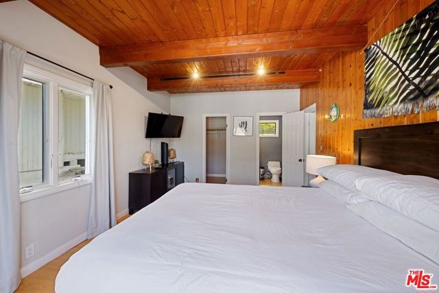 2955 Corral Canyon Road, Malibu CA: https://media.crmls.org/mediaz/5b5574e6-48c9-46d3-9ab0-e4c00fa21f41.jpg