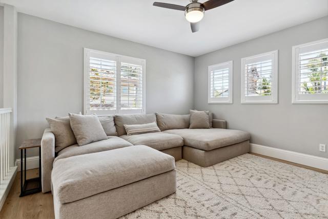 1568 Sapphire Dr, Carlsbad CA: https://media.crmls.org/mediaz/5b55ce93-fb18-460d-8523-bee0e84cd777.jpg