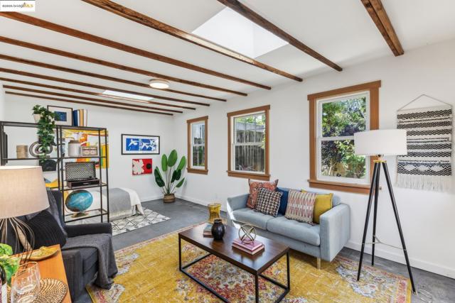 1350 Curtis St, Berkeley CA: https://media.crmls.org/mediaz/5b55fc63-3378-492a-b05c-61e12e675857.jpg
