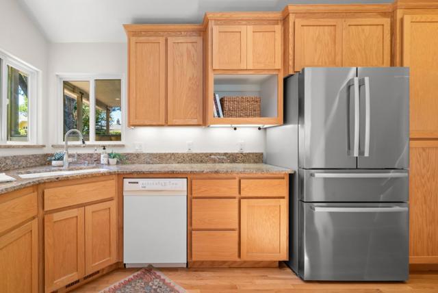 562 Cuesta Drive, Aptos CA: https://media.crmls.org/mediaz/5b56daa9-79a6-4195-9ade-626021952b7f.jpg