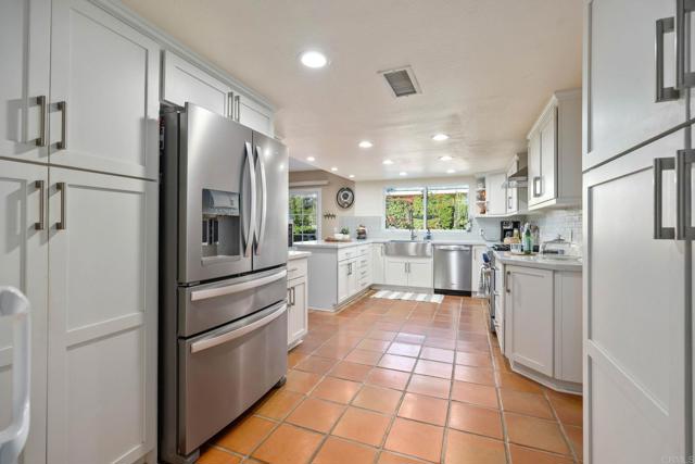 Detail Gallery Image 18 of 56 For 16301 Swartz Canyon Rd, Ramona,  CA 92065 - 3 Beds | 2/1 Baths